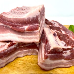 Schweinebauch im Stück