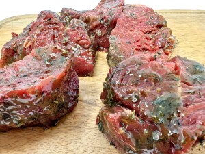 Rinderfiletsteak in Rosmarin